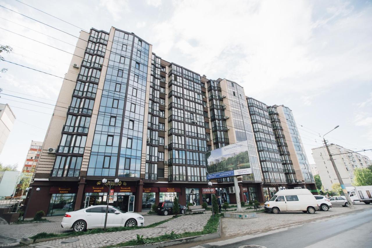 Atlant Luxury Big Family Five Apart On Golovna Поряд З Тц Депот Wi Fi 24 На 7 Csernyivci Kültér fotó