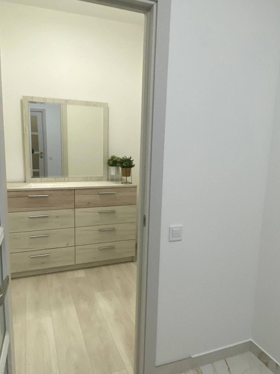 Atlant Luxury Big Family Five Apart On Golovna Поряд З Тц Депот Wi Fi 24 На 7 Csernyivci Kültér fotó