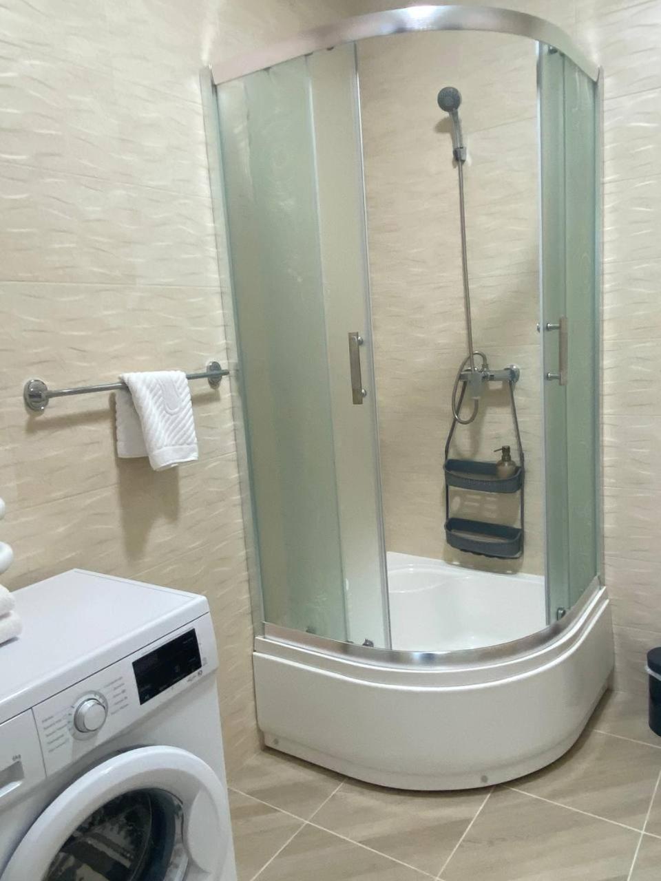 Atlant Luxury Big Family Five Apart On Golovna Поряд З Тц Депот Wi Fi 24 На 7 Csernyivci Kültér fotó